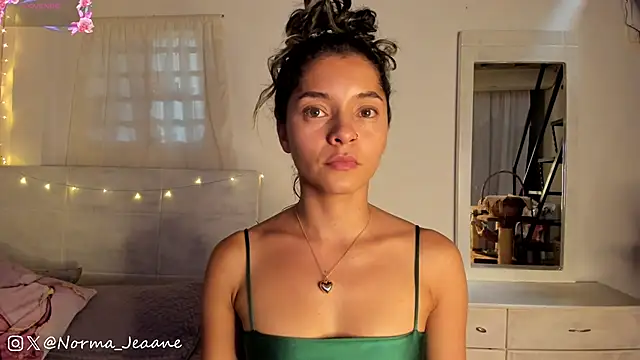 Snapshot of Norma-Jeaane chatting on January 2025 10:18:01 PM Norma-Jeaane online show from January 2025 10:18:01 PM