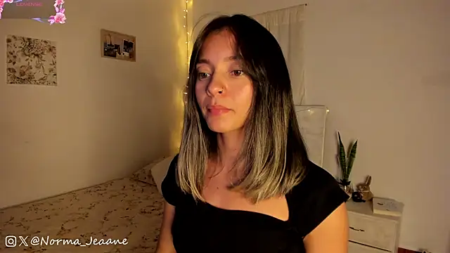 Snapshot of Norma-Jeaane chatting on February 2025 09:41:02 PM Norma-Jeaane online show from February 2025 09:41:02 PM