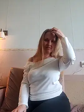 Evelina cute online show from September 2025 11:32:01 AM