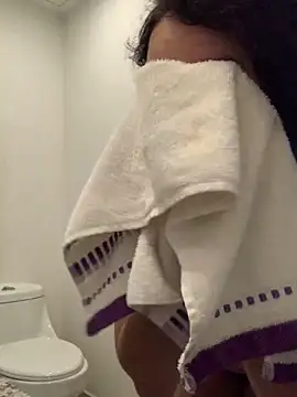 Snapshot of Antoniart_ chatting on February 2025 10:44:02 AM Antoniart online show from February 2025 10:44:02 AM