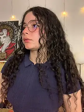 Snapshot of Antoniart_ chatting on February 2025 12:43:01 AM Antoniart online show from February 2025 12:43:01 AM