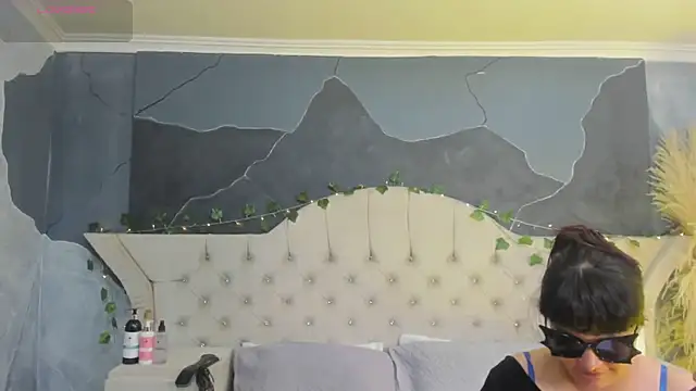 AmberGreyy  online show from January 2026 05:15:01 PM