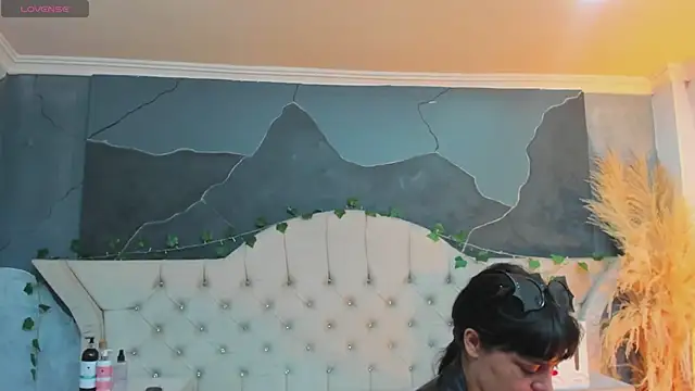 AmberGreyy  online show from January 2026 01:13:01 PM