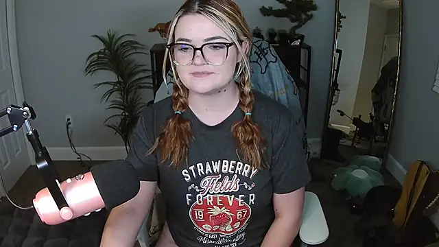 rodeobrii online show from February 2026 01:01:02 AM