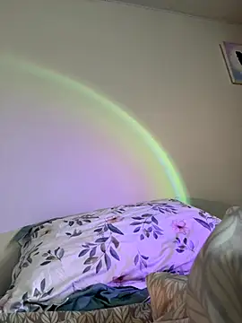 Snapshot of HelennaMoon_ chatting on September 2025 04:08:01 PM HelennaMoon online show from September 2025 04:08:01 PM