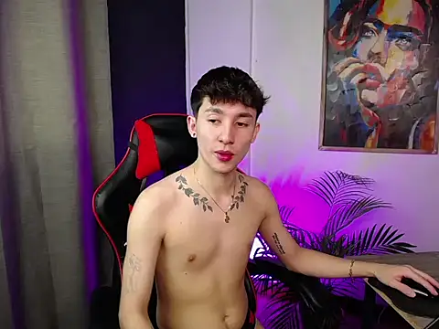 Snapshot of SebasstianGrand chatting on March 2025 11:20:01 PM SebasstianGrand online show from March 2025 11:20:01 PM