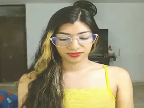 engielphoenis14 online show from December 2024 10:19:01 PM