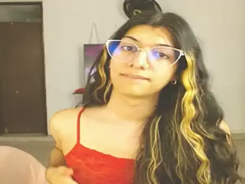 engielphoenis14 online show from December 2024 04:20:01 PM