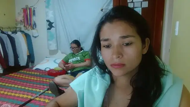 clayre and jill online show from October 2025 06:58:01 PM