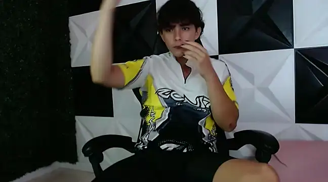 Dani cumboy online show from December 2024 04:56:02 AM