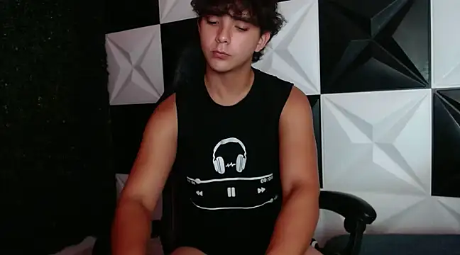 Dani cumboy online show from December 2024 05:23:01 AM