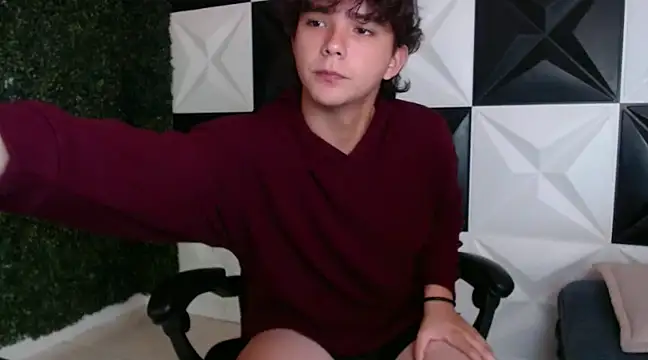 Dani cumboy online show from December 2024 11:16:01 PM