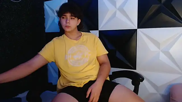 Dani cumboy online show from February 2025 04:31:01 AM