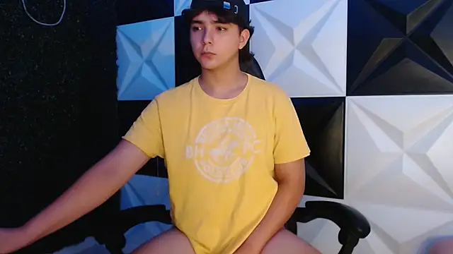 Dani cumboy online show from February 2025 07:34:01 AM