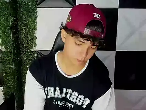 Dani cumboy online show from September 2025 02:16:01 PM