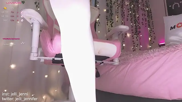 jelli jenni online show from December 2024 08:13:01 AM