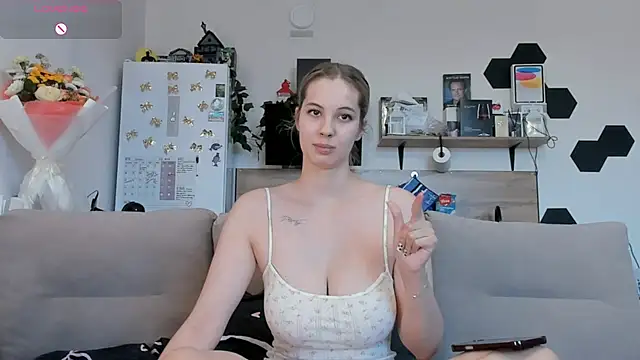 Girl alone home online show from July 2026 03:18:01 PM