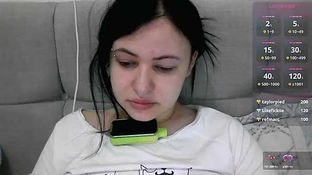 Snapshot of German_Eva chatting on January 2025 08:21:02 PM German Eva online show from January 2025 08:21:02 PM