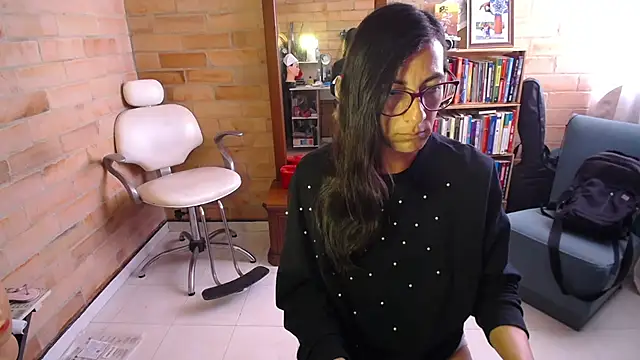Snapshot of VioletaGomezCo chatting on September 2025 02:39:02 PM VioletaGomezCo online show from September 2025 02:39:02 PM