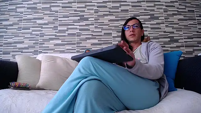 VioletaGomezCo online show from November 2025 02:18:02 PM