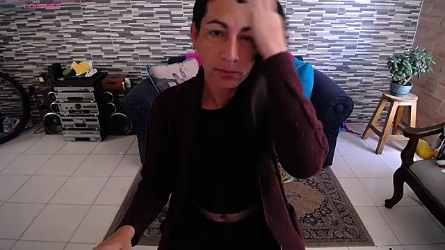 VioletaGomezCo online show from May 2026 01:17:02 PM
