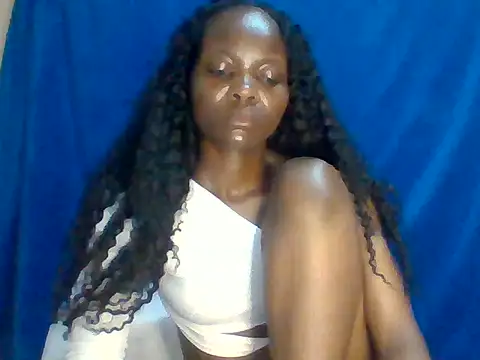 Snapshot of sweet_love00 chatting on June 2026 02:23:01 AM sweet love00 online show from June 2026 02:23:01 AM