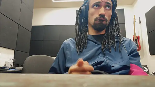 Snapshot of hotcamboy420 chatting on November 2025 02:34:01 AM hotcamboy420 online show from November 2025 02:34:01 AM