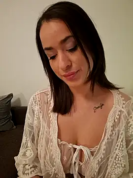 LydiaMaus96 online show from December 2025 01:44:01 AM