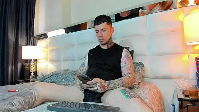 Snapshot of Adam_tatto chatting on September 2025 04:07:01 PM Adam tatto online show from September 2025 04:07:01 PM