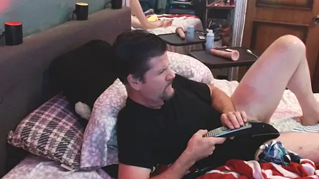 Snapshot of allenspuninfla chatting on December 2024 01:21:01 AM allenspuninfla online show from December 2024 01:21:01 AM