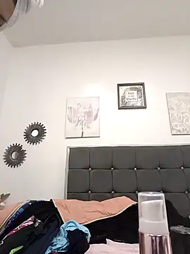 karlamorris  online show from December 2024 02:47:02 PM