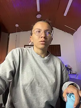 karlamorris  online show from June 2026 01:22:02 PM
