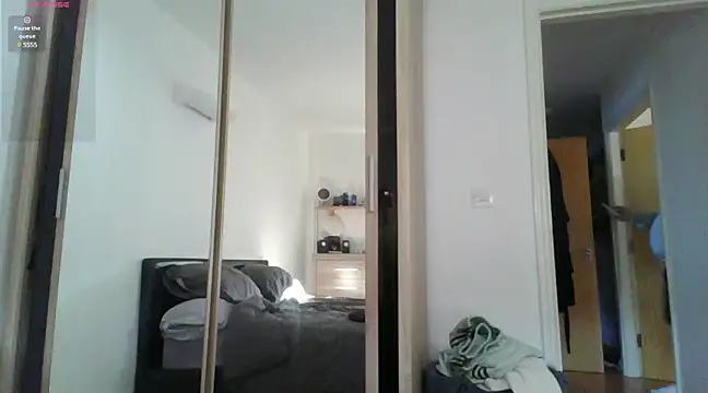 Nizzlivecam online show from January 2025 02:02:02 PM