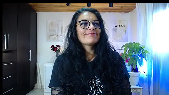 Lust Mom41 online show from October 2025 08:51:01 PM