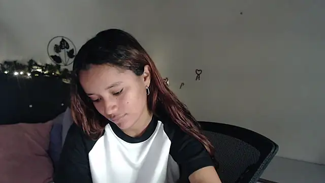 mia sweetdc online show from December 2024 09:19:02 PM