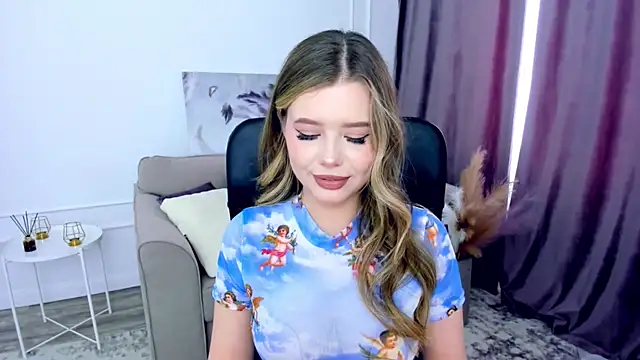 FollowLovee online show from February 2025 11:31:01 AM