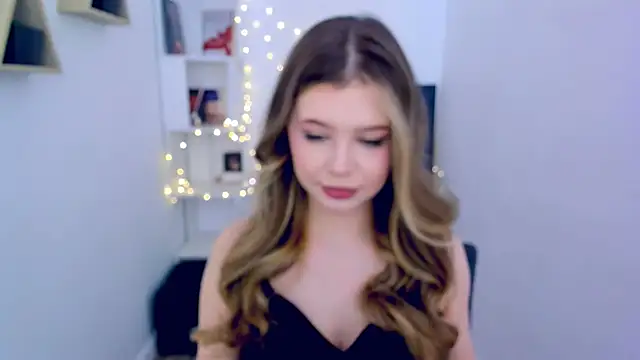 FollowLovee online show from March 2025 11:39:02 AM