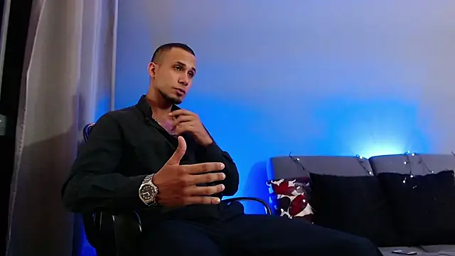 MagnusFrost online show from December 2024 05:48:01 AM