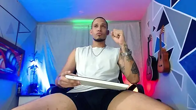 MagnusFrost online show from February 2026 07:31:01 PM