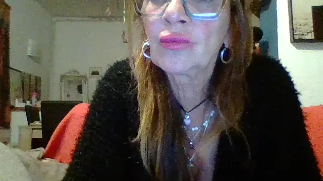 gildamilf online show from November 2025 07:30:02 PM