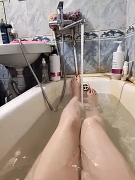 Snapshot of DesireMelissa chatting on November 2025 11:07:01 AM DesireMelissa online show from November 2025 11:07:01 AM