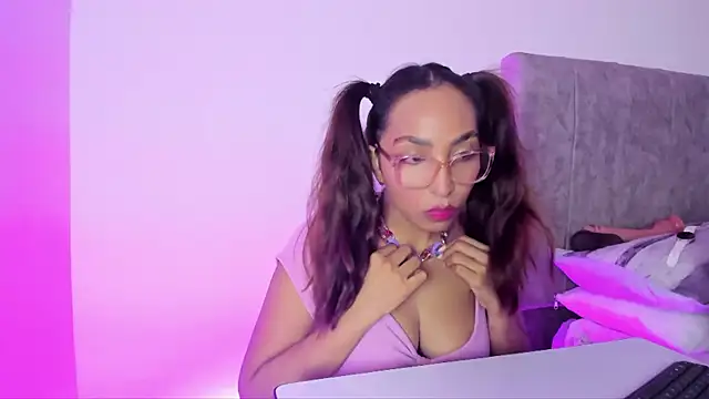 Leticia brownn1 online show from April 2026 07:48:01 PM