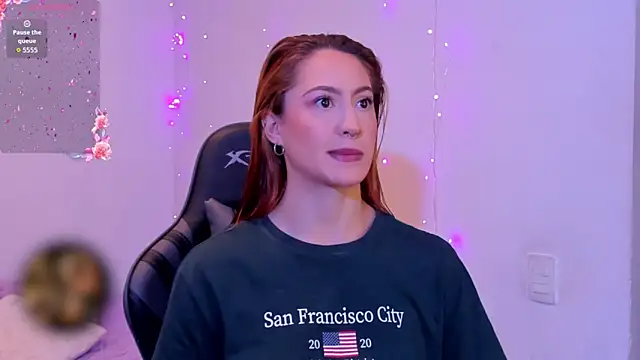 Amypond   online show from September 2025 05:16:02 PM