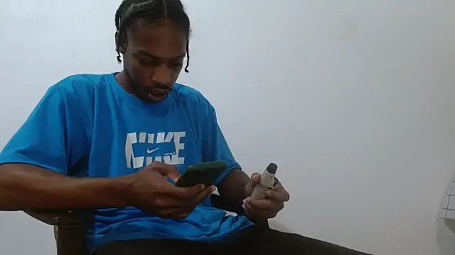 Larry-n-clouds online show from February 2026 04:03:02 PM