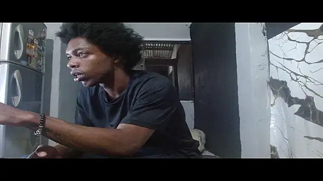 Larry-n-clouds online show from July 2026 12:01:01 AM