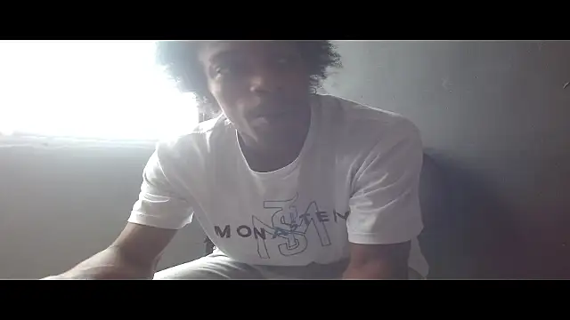Larry-n-clouds online show from July 2026 04:39:01 PM