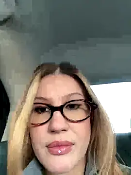 RinaCat online show from October 2025 05:41:02 AM