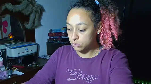 Snapshot of Cata_Blue__ chatting on November 2025 03:40:01 PM Cata Blue online show from November 2025 03:40:01 PM