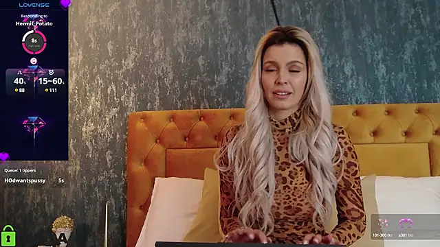 Snapshot of EvaDiamondXX chatting on February 2025 06:09:01 PM EvaDiamondXX online show from February 2025 06:09:01 PM