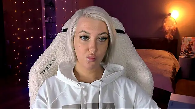 tykioty Miley online show from January 2025 02:10:02 PM